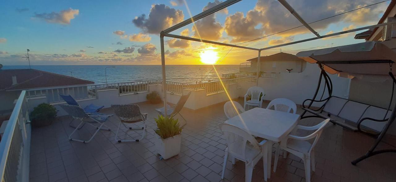 Attico Bellavista Villa Marina di Ragusa Eksteriør bilde